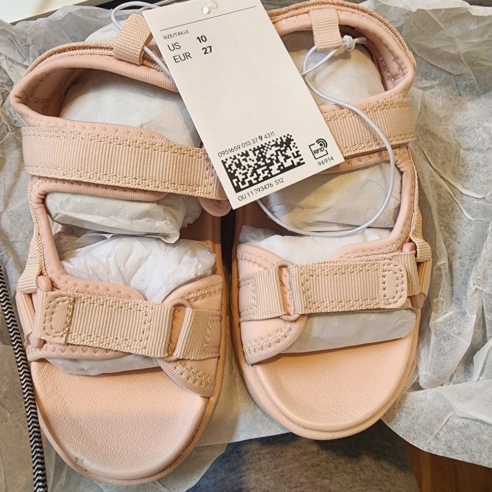 CC - H&M Scuba Strappy Sandals Sz 10